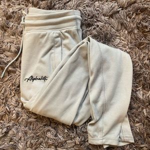 Alphalete joggers
